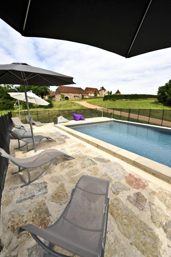 Gite 8 Pers Du Chateau De Cantecor Alvignac Bilik gambar