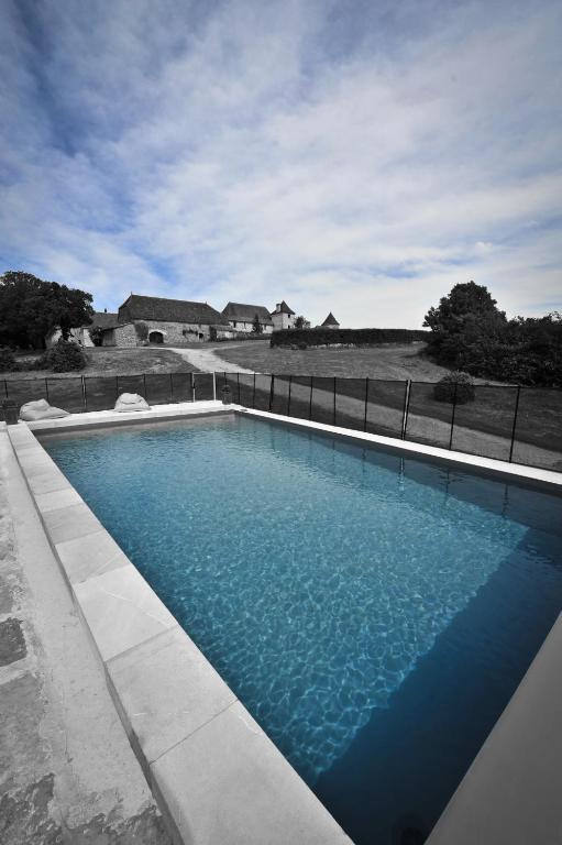 Gite 8 Pers Du Chateau De Cantecor Alvignac Bilik gambar